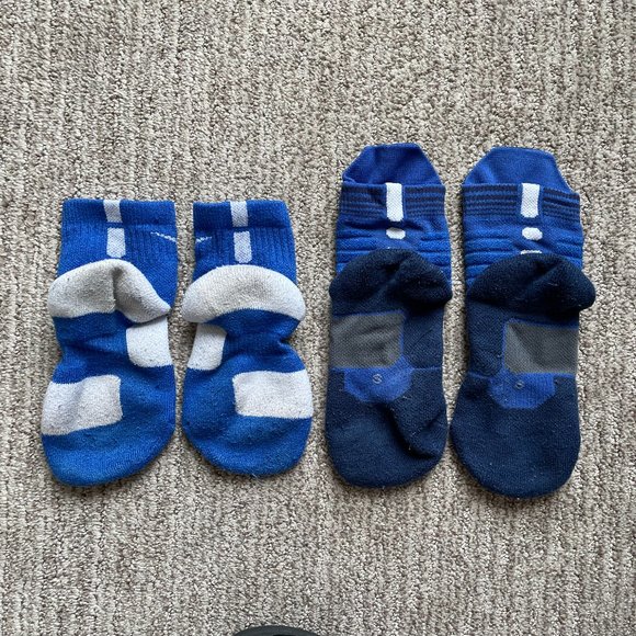 Lot of 2 pairs Men's Small 4-6 Nike Hyper Elite Basketball Quarter Socks Blue - Picture 2 of 3